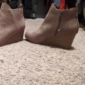 Time and thru wedge ankle boots